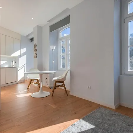 Апартаменти Monteverde Iii By Innkeeper Лісабон